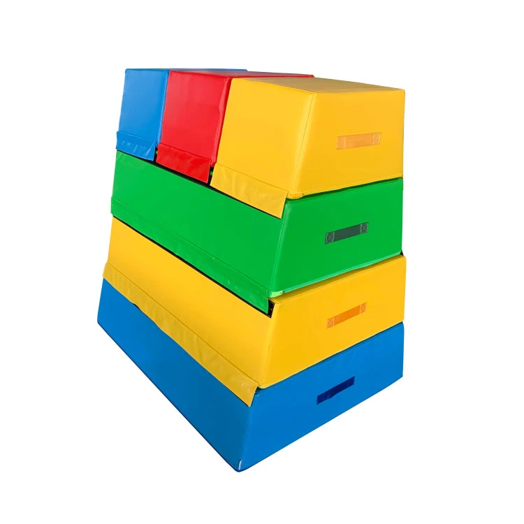 Mat de stivuire cu patru secțiuni